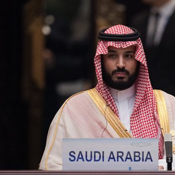 «بن سلمان» يتوعد إيران بامتلاك سلاح نووي